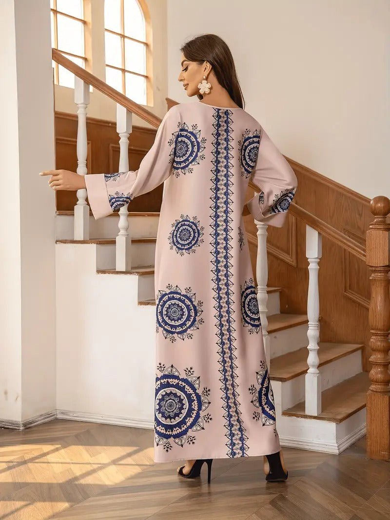 Long Women's Robe, Round Neck And Printed Dress