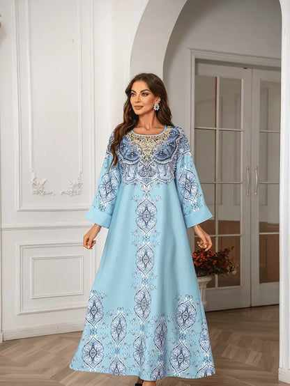 Bedrucktes Abaya-Kleid mit Spitzendetail und langen Ärmeln und extralangem Kleid