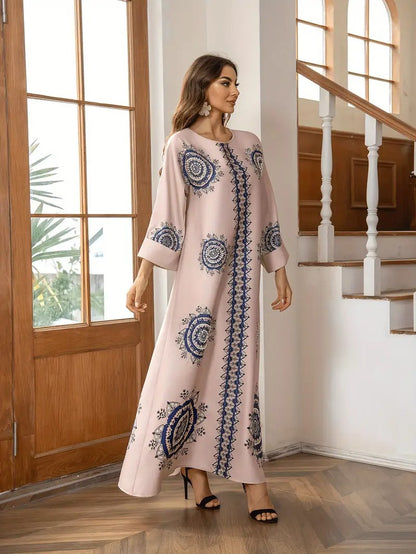 Long Women's Robe, Round Neck And Printed Dress