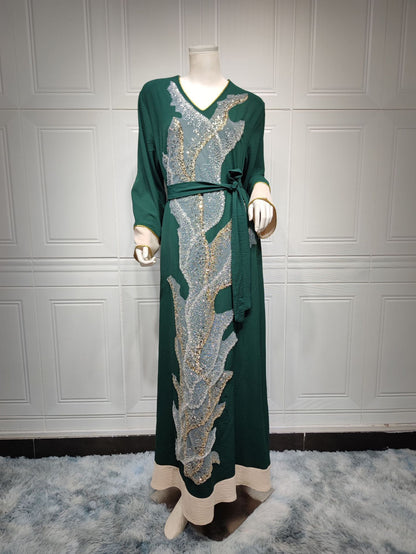 Muslimische Robe mit Paillettenstickerei, modisch